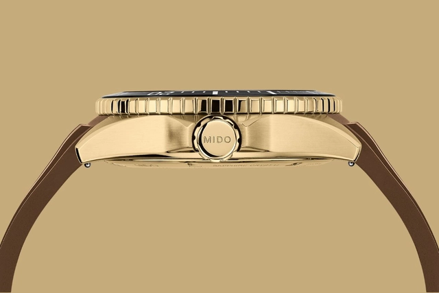 03_MIDO Ocean Star GMT_1.410,00 Euro UVP_M026.629.37.291.00_back.jpg Seitenansicht der Mido Ocean Star GMT